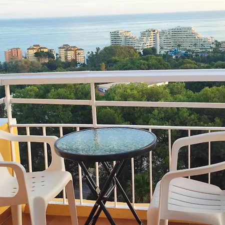Hercules Paradise 531 Con Vistas Al Mar Mediterraneo En A Pasos Del Centro Y Su Vibrante Zona Comercial Disfruta De Experiencia Unica En La Costa Del Sol Malaga Andalucia Well-connected To The Airport *